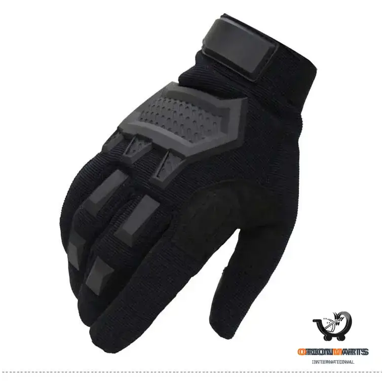 Touch Screen Tactical Gloves with Antiskid Design
